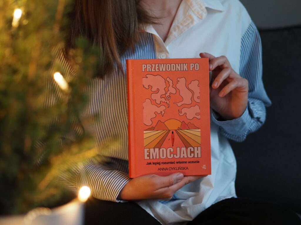 zdjęcie książki "przewodnik po emocjach"